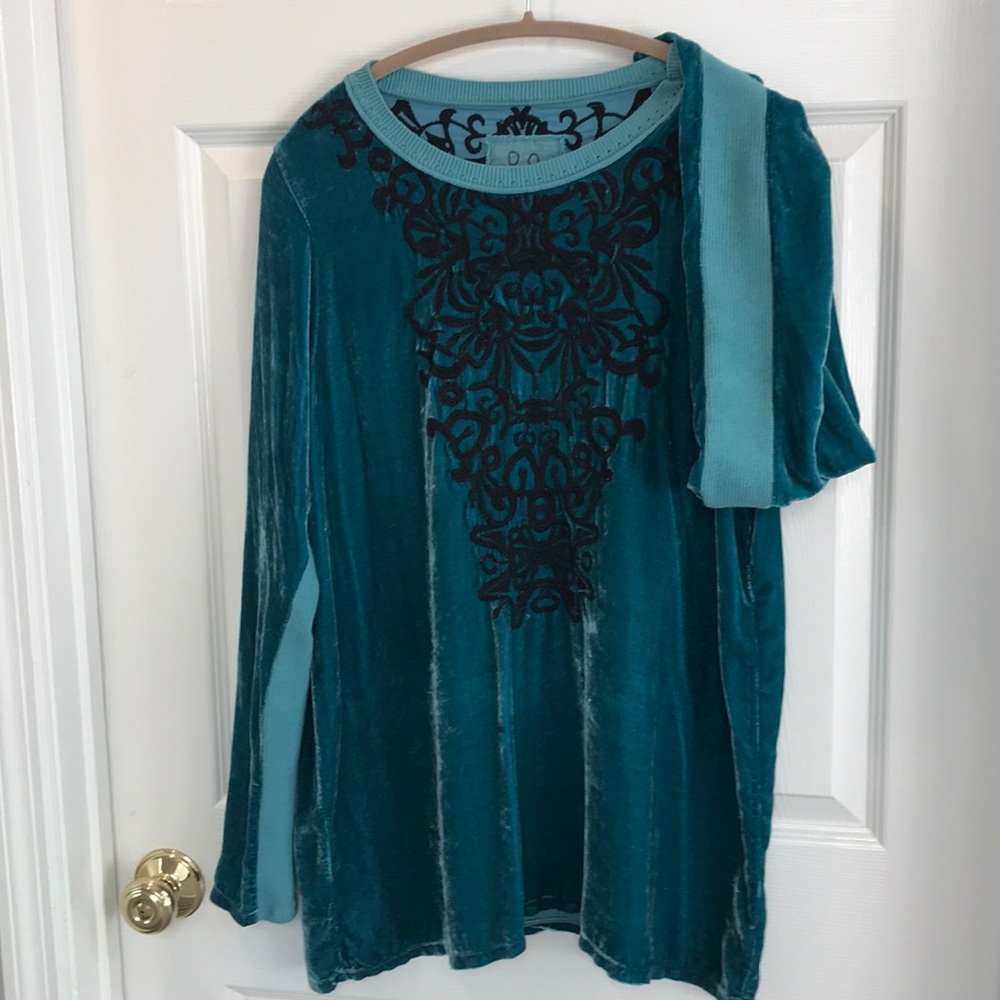 Johnny was velvet tunic top